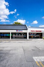 8919-9091 Taft St, Pembroke Pines, FL à louer Photo intérieure– Image 1 sur 8