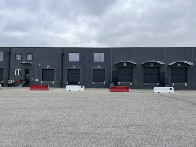 Bureau dans Corbas à louer - Photo de l’immeuble – Image 2 sur 5