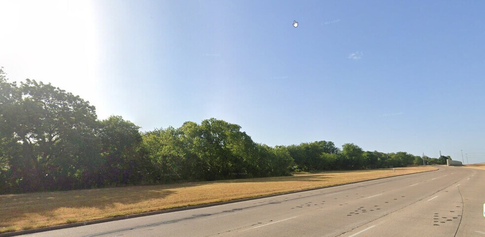 2600 E Park Row, Arlington, TX à vendre - Photo de l’immeuble – Image 2 sur 24