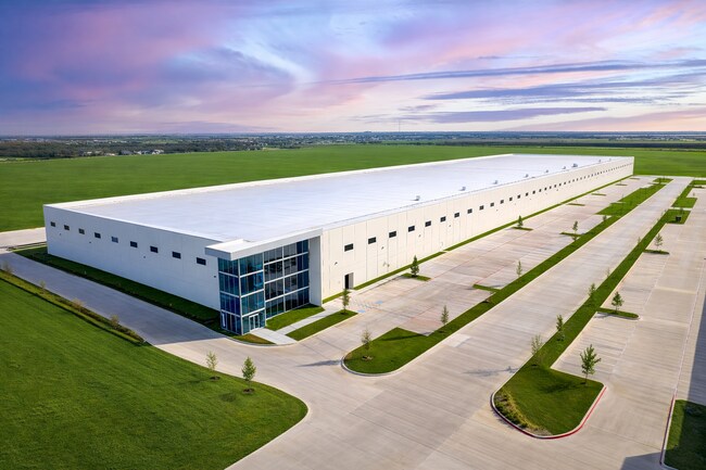 Plus de détails pour 6100 N Stemmons Fwy, Sanger, TX - Industriel/Logistique à louer