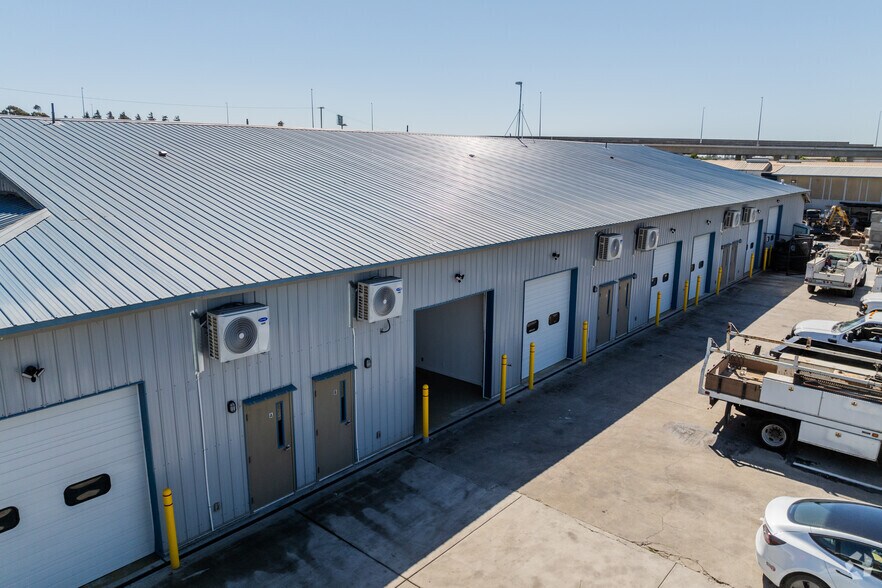 3487 Collins Ave, Richmond, CA à louer - Photo de l’immeuble – Image 2 sur 18