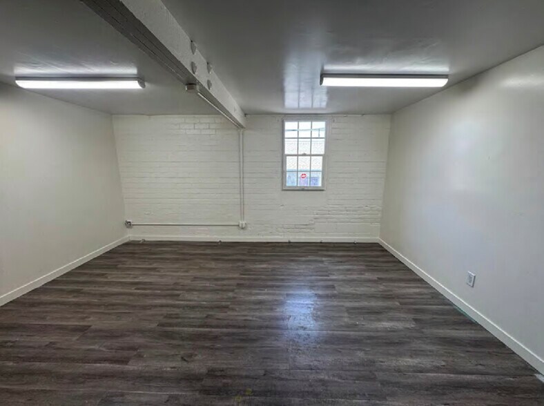 1516 E 1st St, Los Angeles, CA à louer - Photo intérieure – Image 3 sur 9