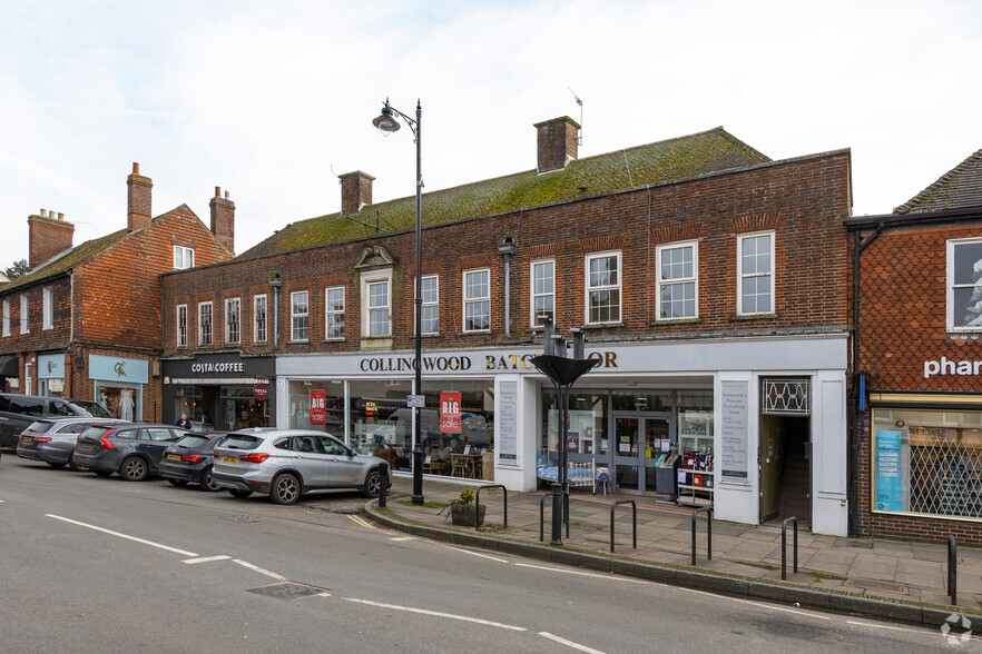 High St, Haslemere à louer - Photo principale – Image 1 sur 2