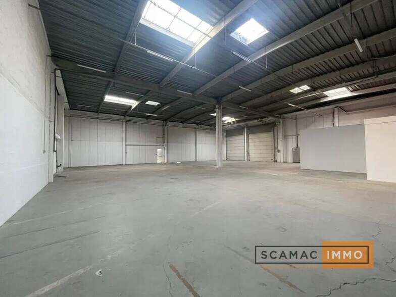 Industriel/Logistique dans Valenton à louer - Photo de l’immeuble – Image 3 sur 6