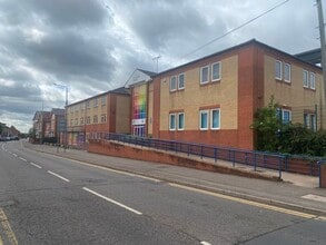 Portland Rd, Hucknall à louer Photo de l’immeuble– Image 2 sur 4