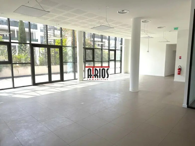 Local commercial dans Toulon à louer - Photo intérieure – Image 3 sur 12