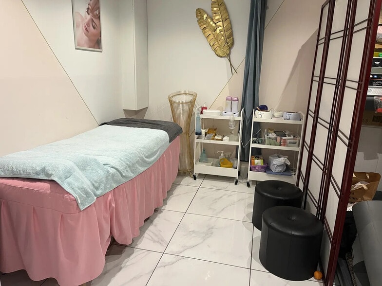 Local d’activités dans Saint-Maur-des-Fossés à louer - Photo intérieure – Image 3 sur 3