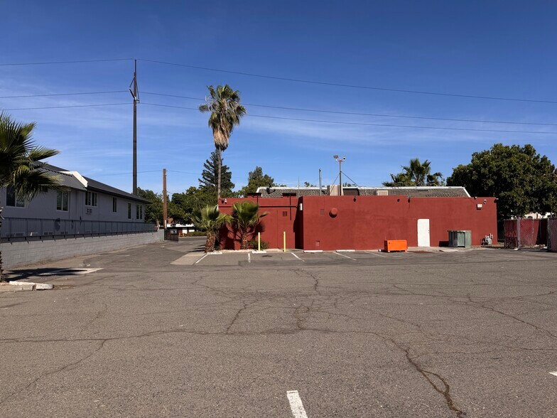 1407 Howe Ave, Sacramento, CA à vendre - Photo de l’immeuble – Image 3 sur 7