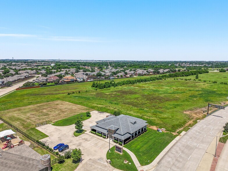 5535 Lake Ridge Pky, Grand Prairie, TX à vendre - Photo de l’immeuble – Image 2 sur 24