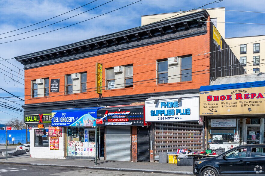 2146 Mott Ave, Far Rockaway, NY à louer - Photo de l’immeuble – Image 2 sur 13
