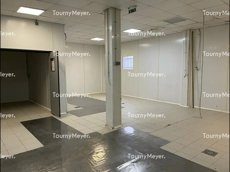 Local d’activités dans Vendargues à louer - Photo de l’immeuble – Image 2 sur 8