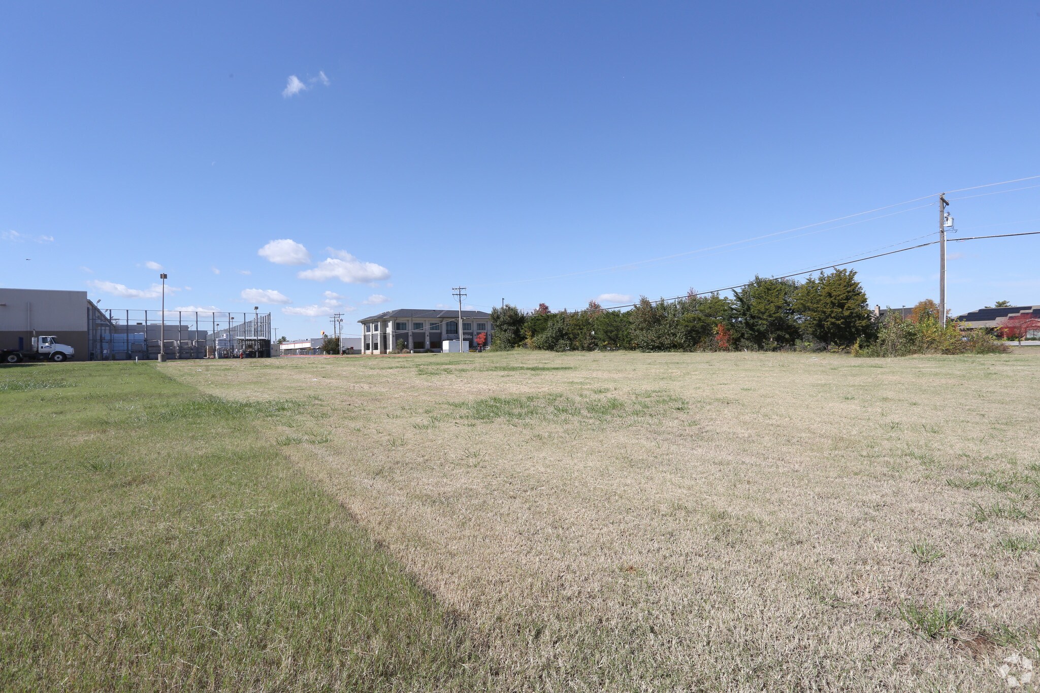 600 Merchant Dr, Norman, OK à vendre Photo principale– Image 1 sur 5