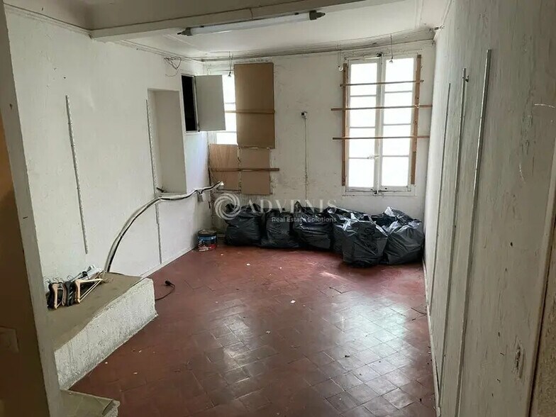 Local commercial dans à louer - Photo intérieure – Image 3 sur 5