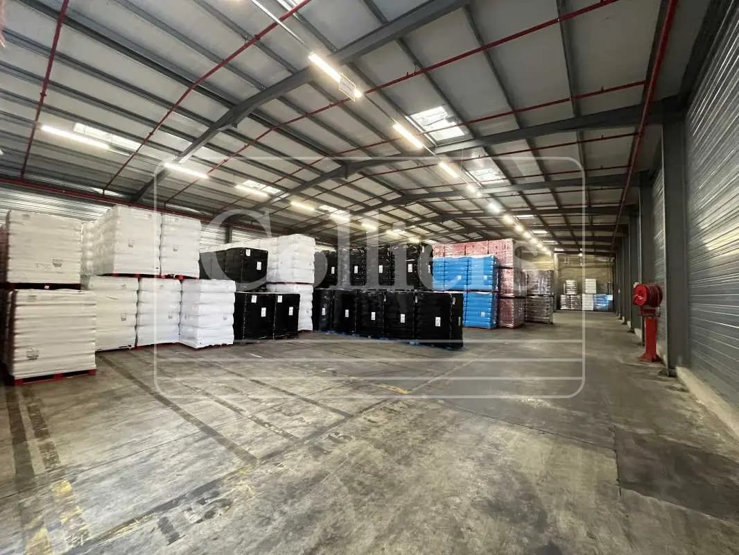 Industriel/Logistique dans Tarascon à louer Photo intérieure– Image 1 sur 8