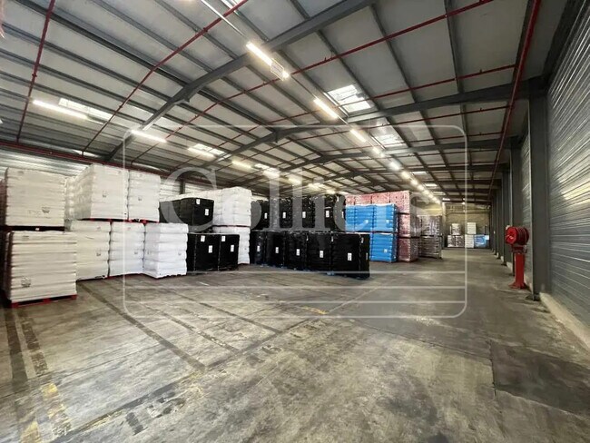 Plus de détails pour Industriel/Logistique à louer