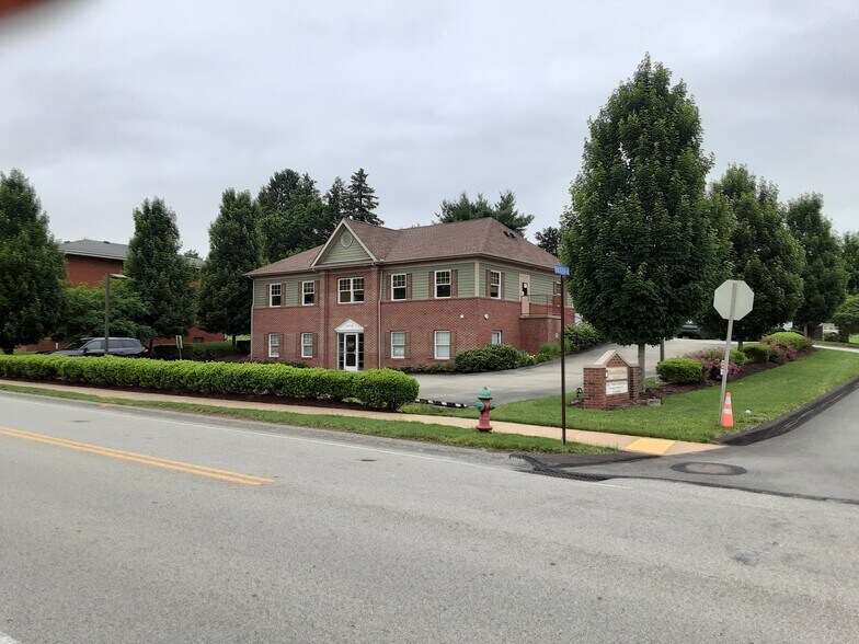 4774 Old William Penn Hwy, Murrysville, PA à louer - Photo de l’immeuble – Image 2 sur 12