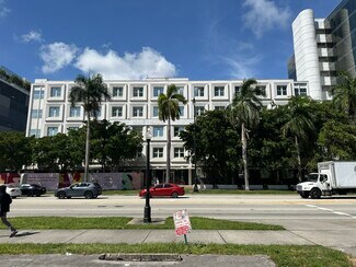 Plus de détails pour 3000 Biscayne Blvd, Miami, FL - Bureau à louer