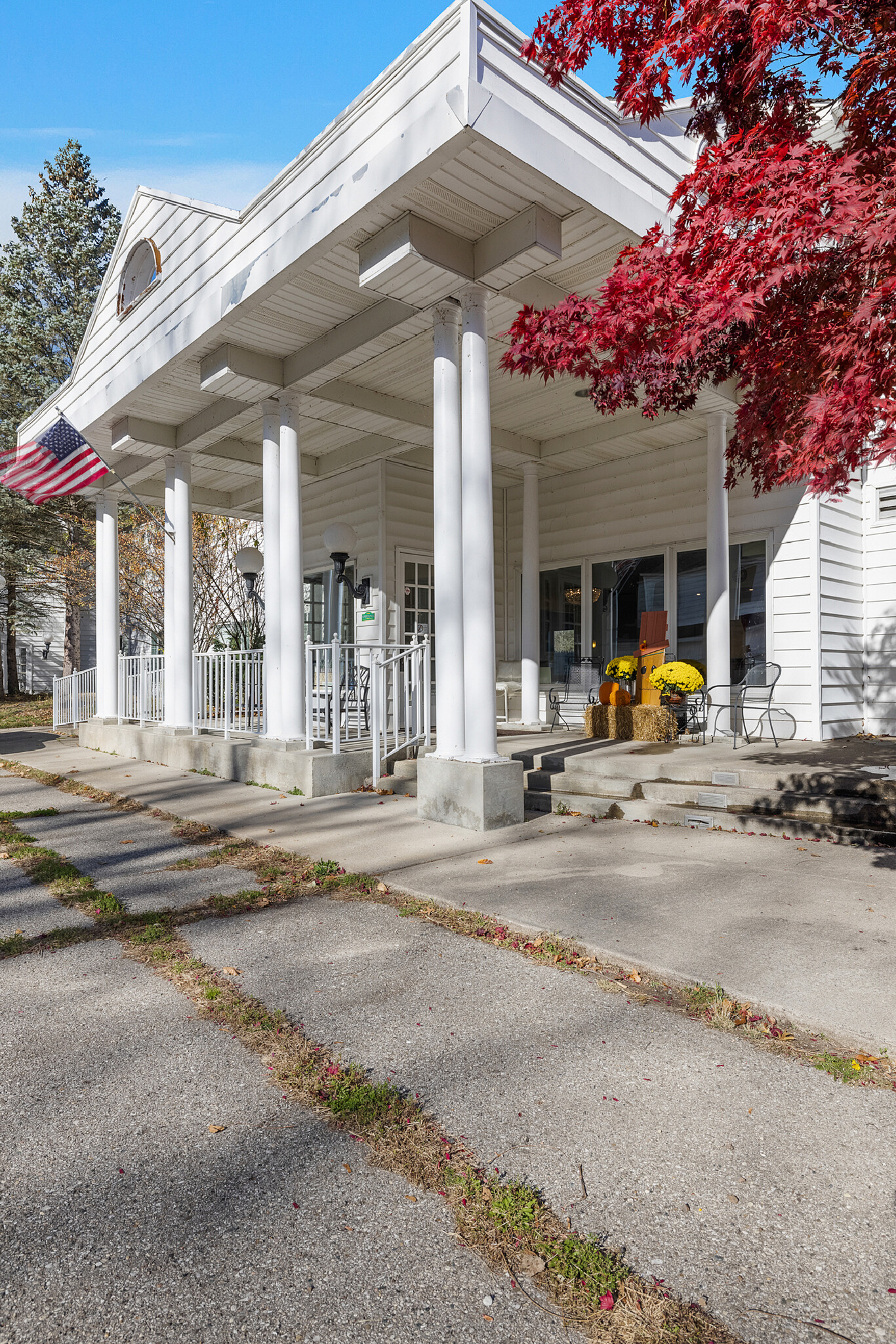 9334 North River Rd, Algonac, MI à vendre Photo de l’immeuble– Image 1 sur 25