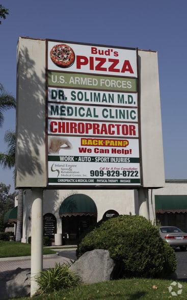 9673 Sierra Ave, Fontana, CA à louer - Photo de l’immeuble – Image 3 sur 4