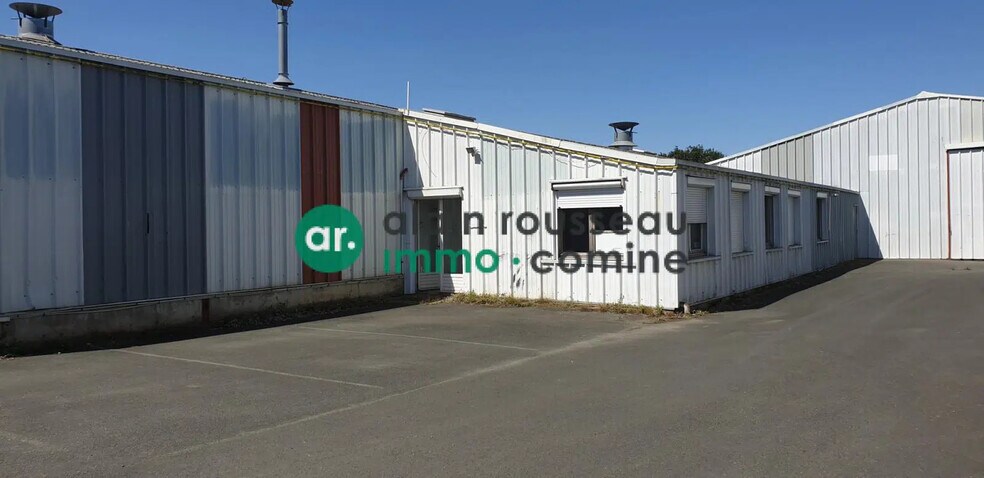 Bureau dans SAINT-JEAN-DE-LINIÈRES à louer - Photo de l’immeuble – Image 1 sur 4
