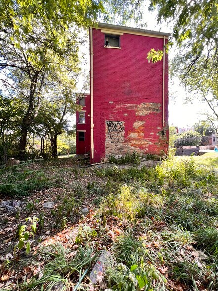 422 W McMicken Ave, Cincinnati, OH à vendre - Photo de l’immeuble – Image 2 sur 28