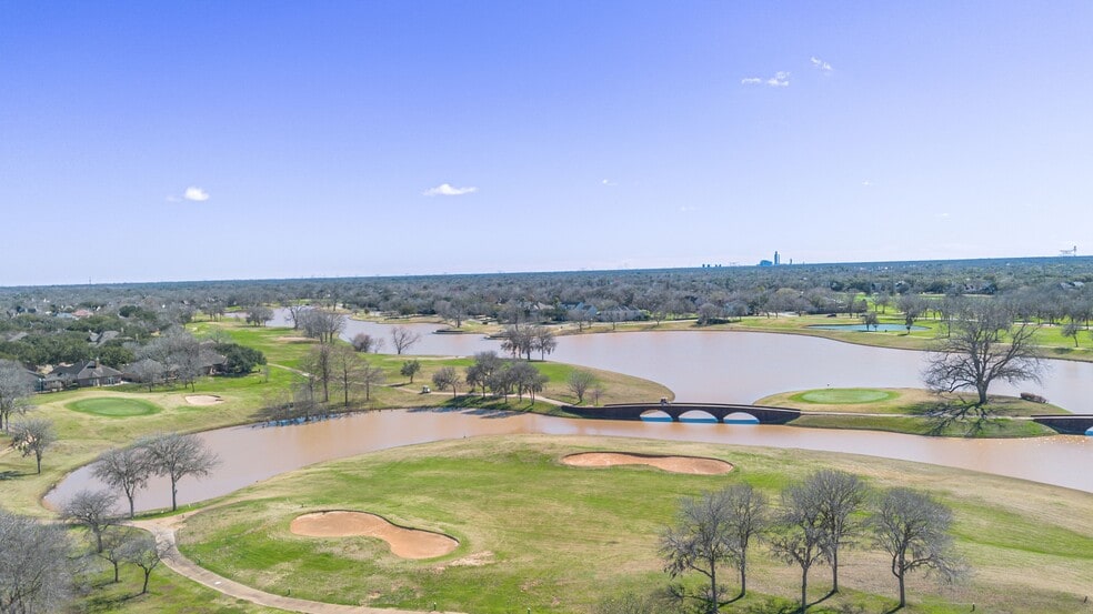 6526 Greatwood Pky, Sugar Land, TX à louer - Photo de l’immeuble – Image 3 sur 22