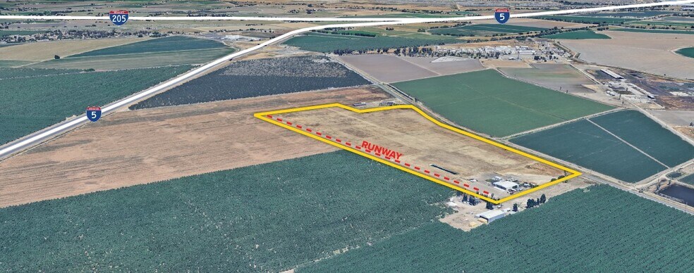 25001 Kasson Rd, Tracy, CA à vendre - Photo de l’immeuble – Image 2 sur 5