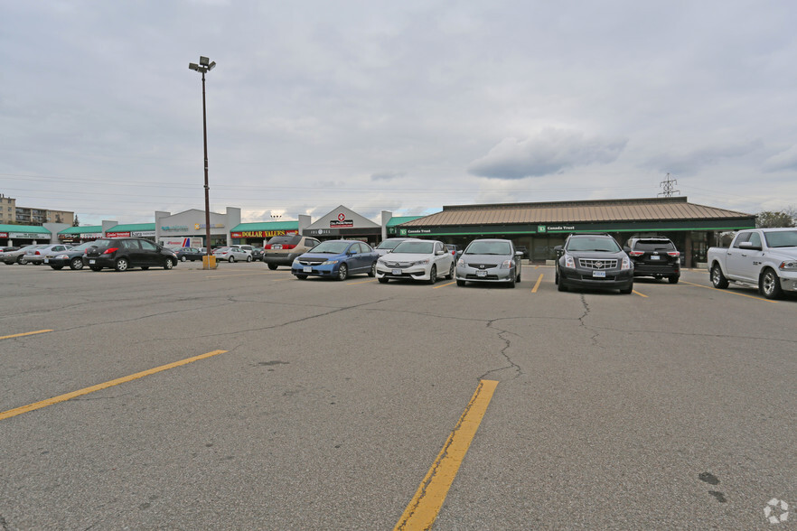 3703 Portage Rd, Niagara Falls, ON à louer - Photo de l’immeuble – Image 2 sur 2