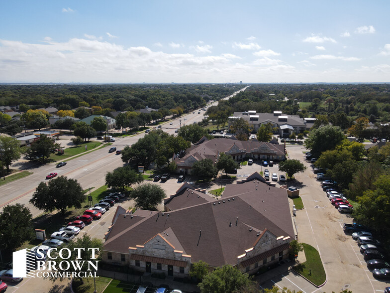 3301 Long Prairie Rd, Flower Mound, TX à louer - Photo de l’immeuble – Image 3 sur 9
