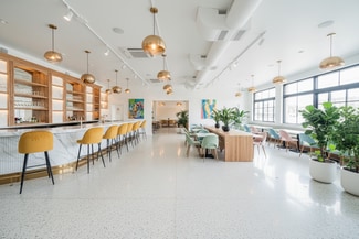 Plus de détails pour 7277 Foothill Blvd, Tujunga, CA - Local commercial à louer