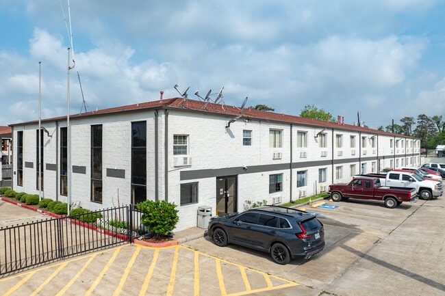 Plus de détails pour 16939 East Fwy, Channelview, TX - Hôtellerie à vendre