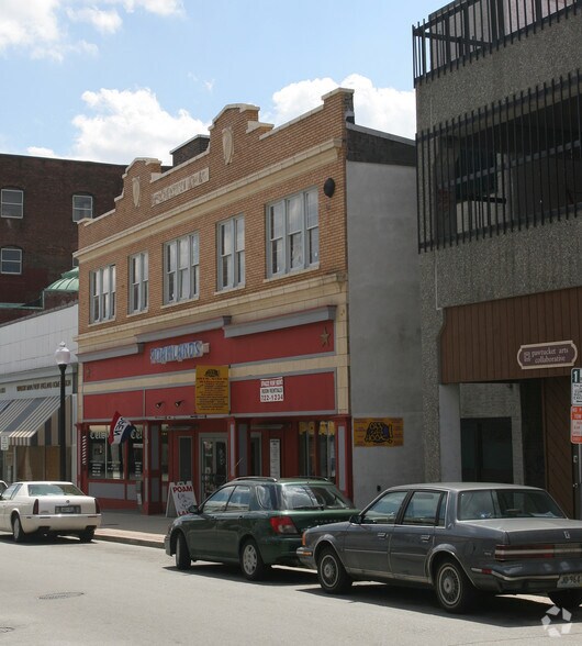 250 Main St, Pawtucket, RI à vendre - Photo principale – Image 1 sur 2