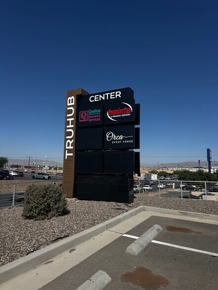 11323 Rojas Dr, El Paso, TX à louer - Photo de l’immeuble – Image 1 sur 24