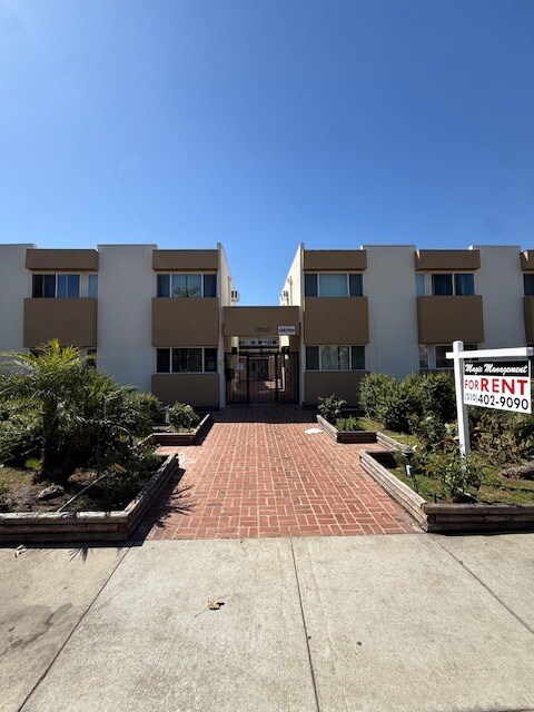 1530 E Broadway, Glendale, CA à vendre Photo principale– Image 1 sur 11