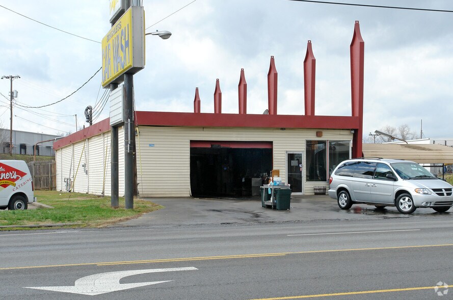 3745 Nolensville Pike, Nashville, TN à louer - Photo de l’immeuble – Image 2 sur 2