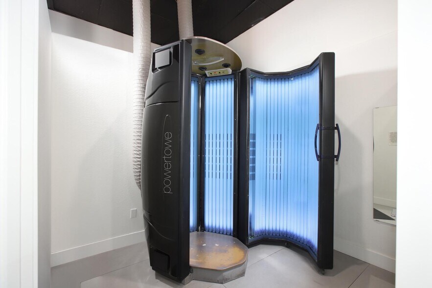 2240 Honolulu Ave, Montrose, CA à louer - Photo intérieure – Image 3 sur 16