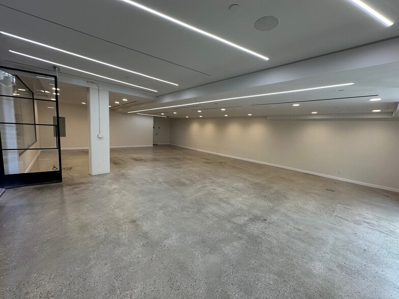 8441 Melrose Pl, Los Angeles, CA à louer - Photo intérieure – Image 3 sur 4