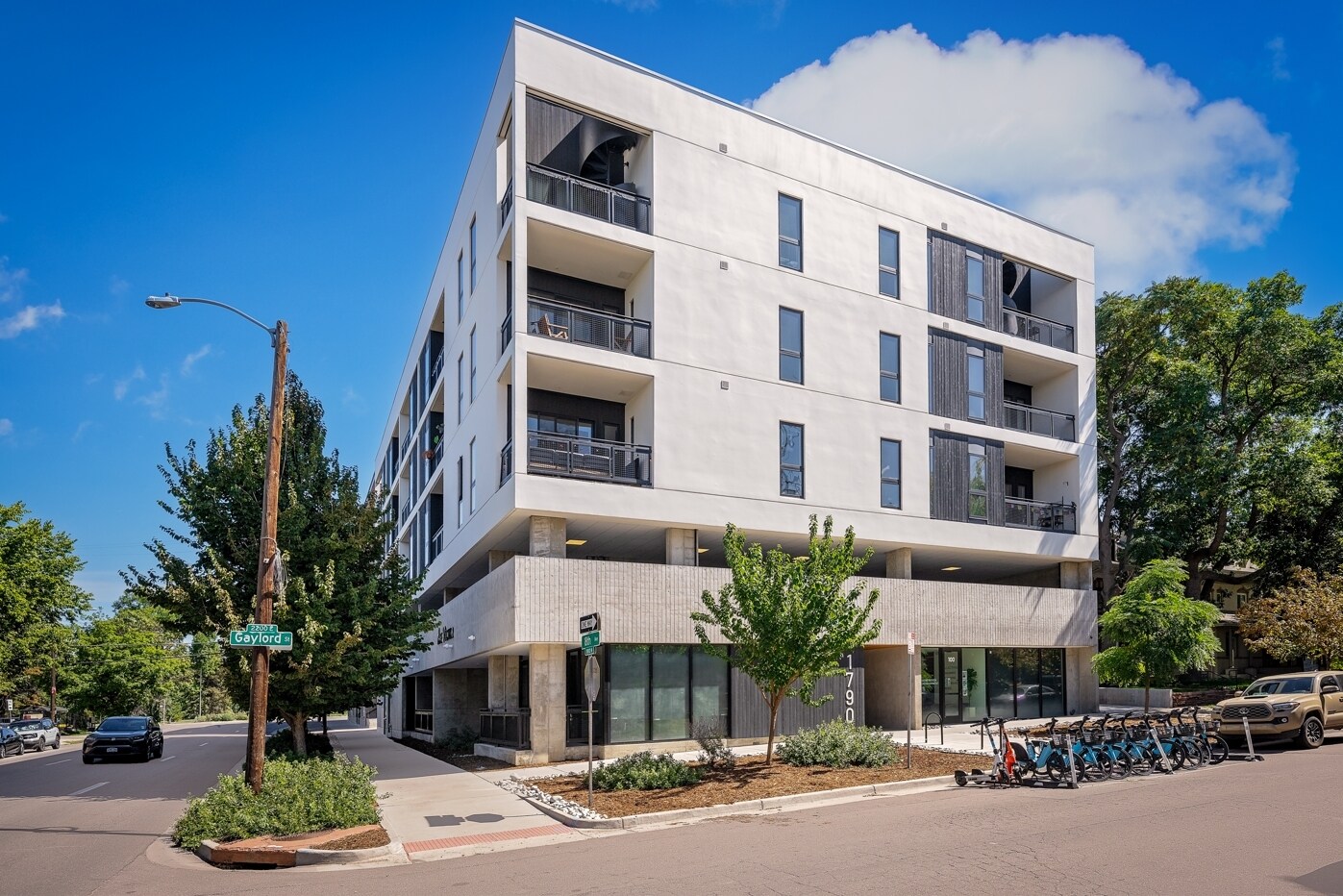 1790 Gaylord St, Denver, CO à louer Photo de l’immeuble– Image 1 sur 15