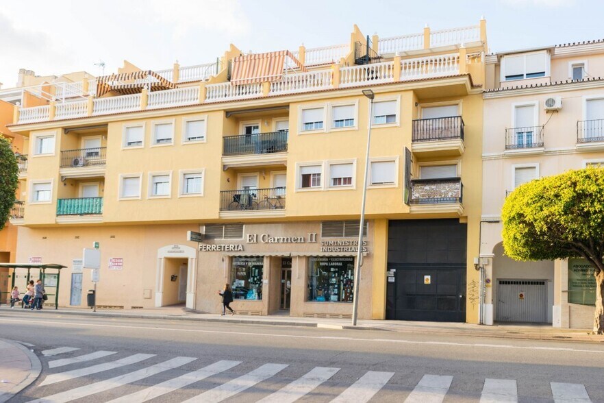 Local commercial dans Rincón de la Victoria à vendre - Photo de l’immeuble – Image 2 sur 18