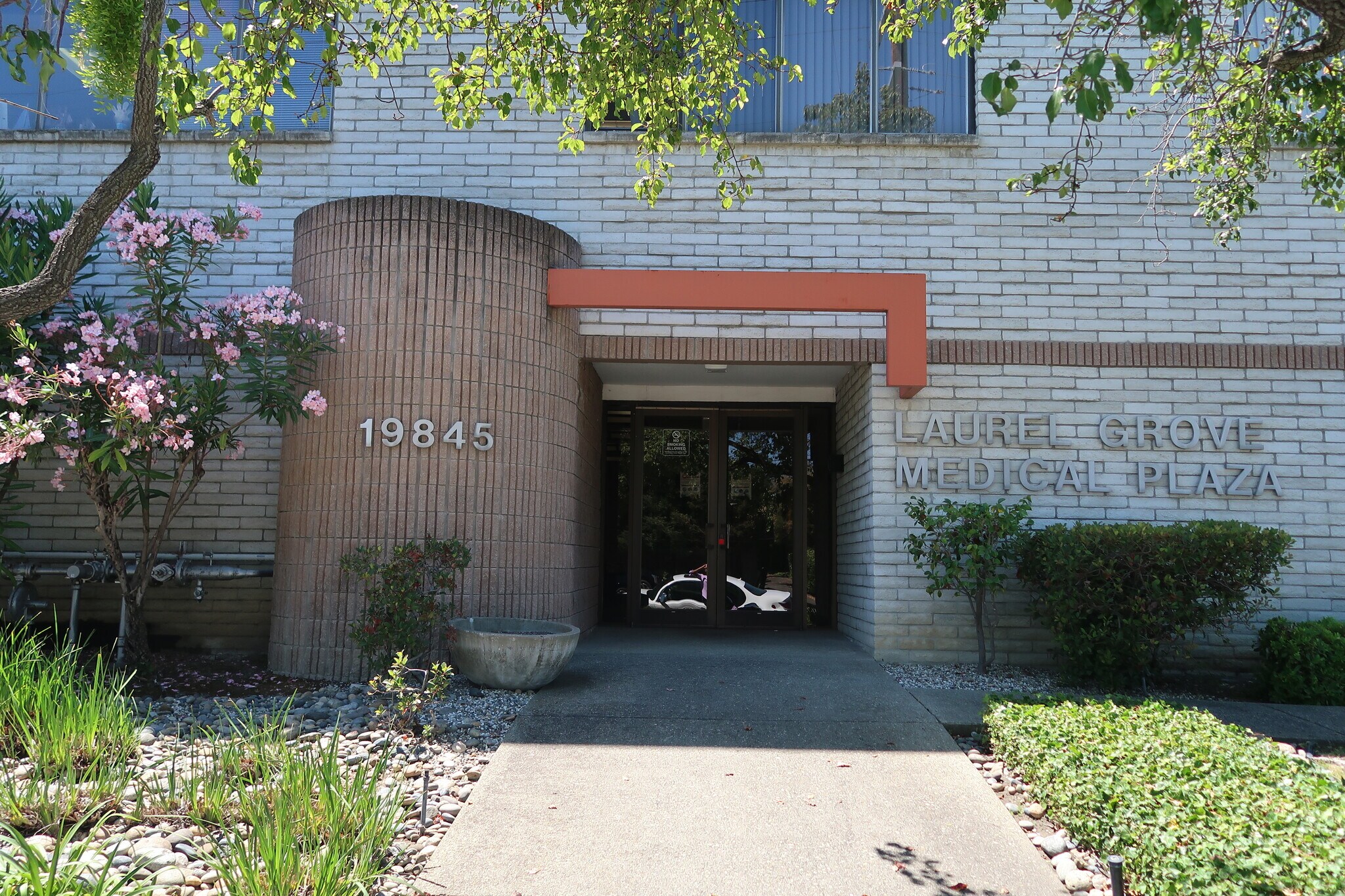 19837 Lake Chabot rd, Castro Valley, CA à vendre Photo principale– Image 1 sur 6