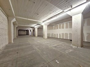 415 S San Pedro St, Los Angeles, CA à louer Photo intérieure– Image 1 sur 1