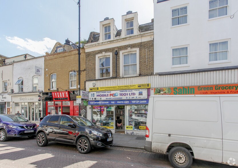 598 Roman Rd, Londres à vendre - Photo de l’immeuble – Image 2 sur 2