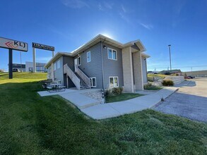 330 Knollwood Dr, Rapid City, SD à vendre Photo de l’immeuble– Image 2 sur 9