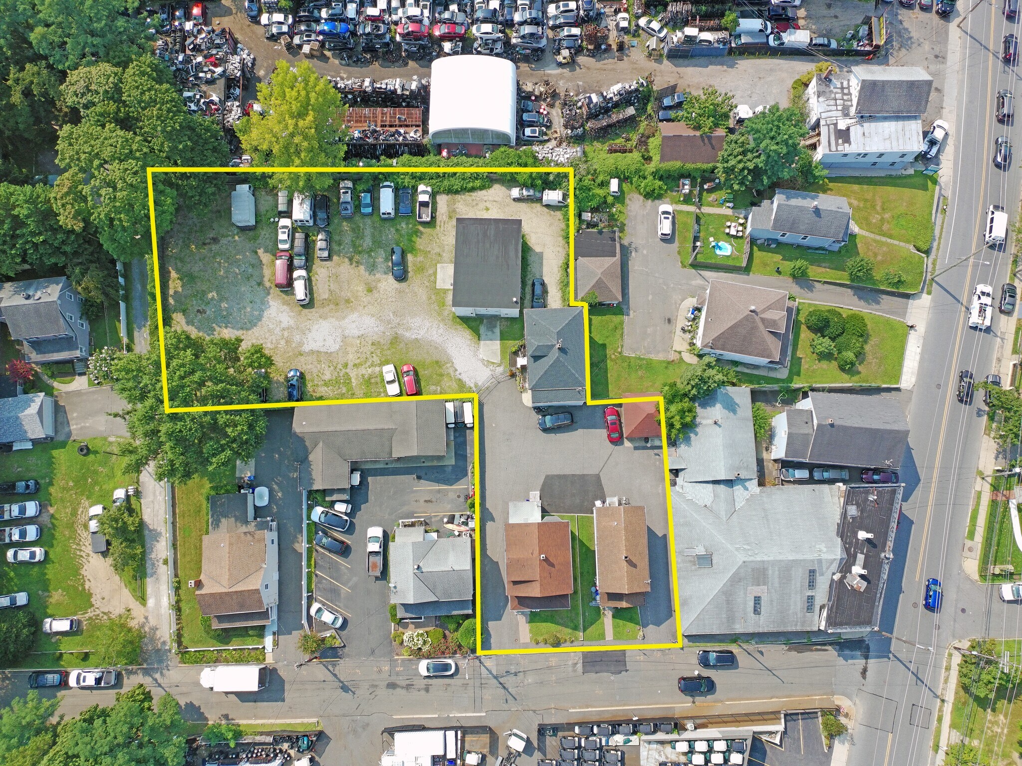 8 Chadwick St, Glen Cove, NY à vendre Photo de l’immeuble– Image 1 sur 14