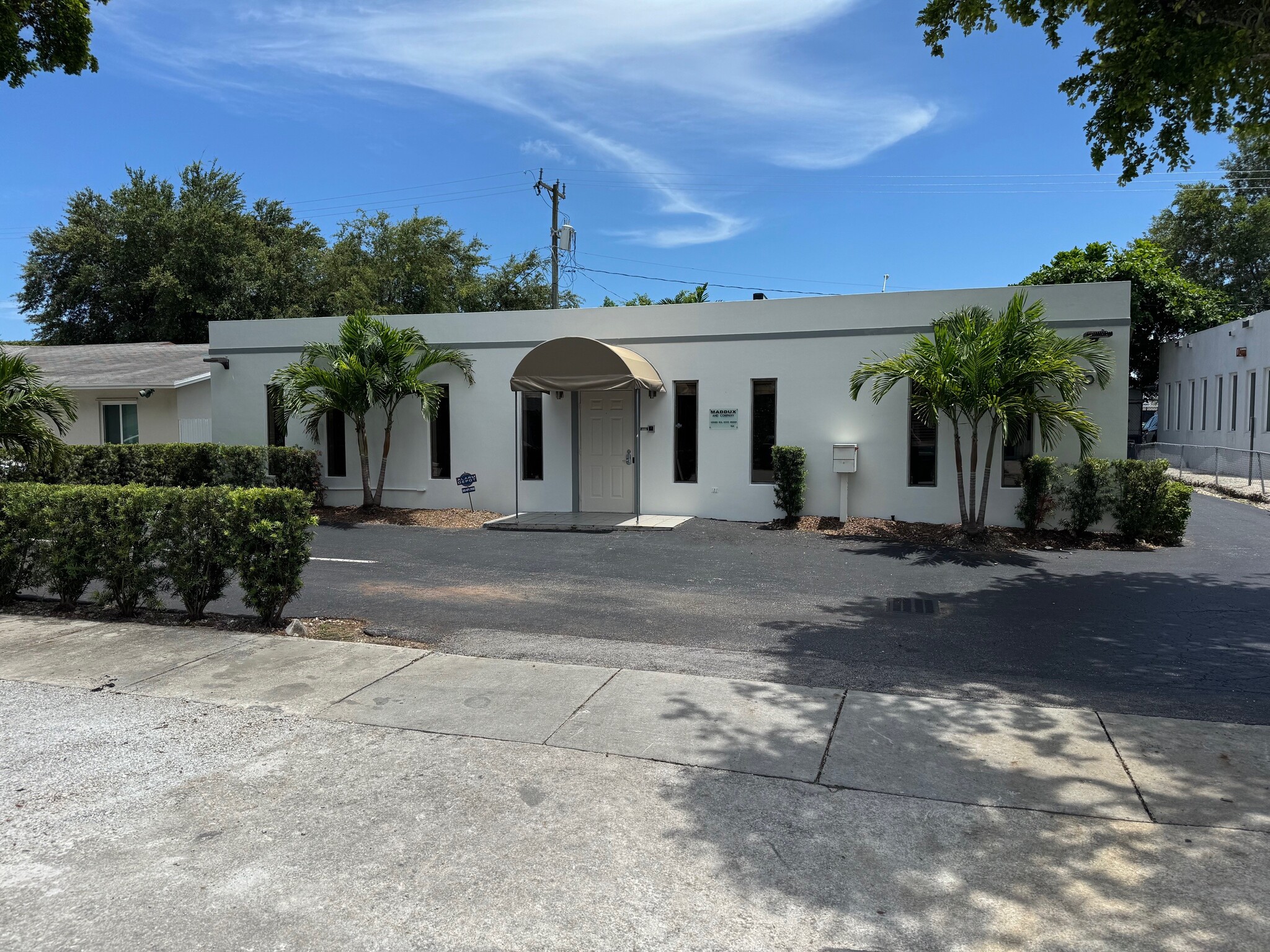 7250 SW 39th Ter, Miami, FL à louer Photo de l’immeuble– Image 1 sur 5