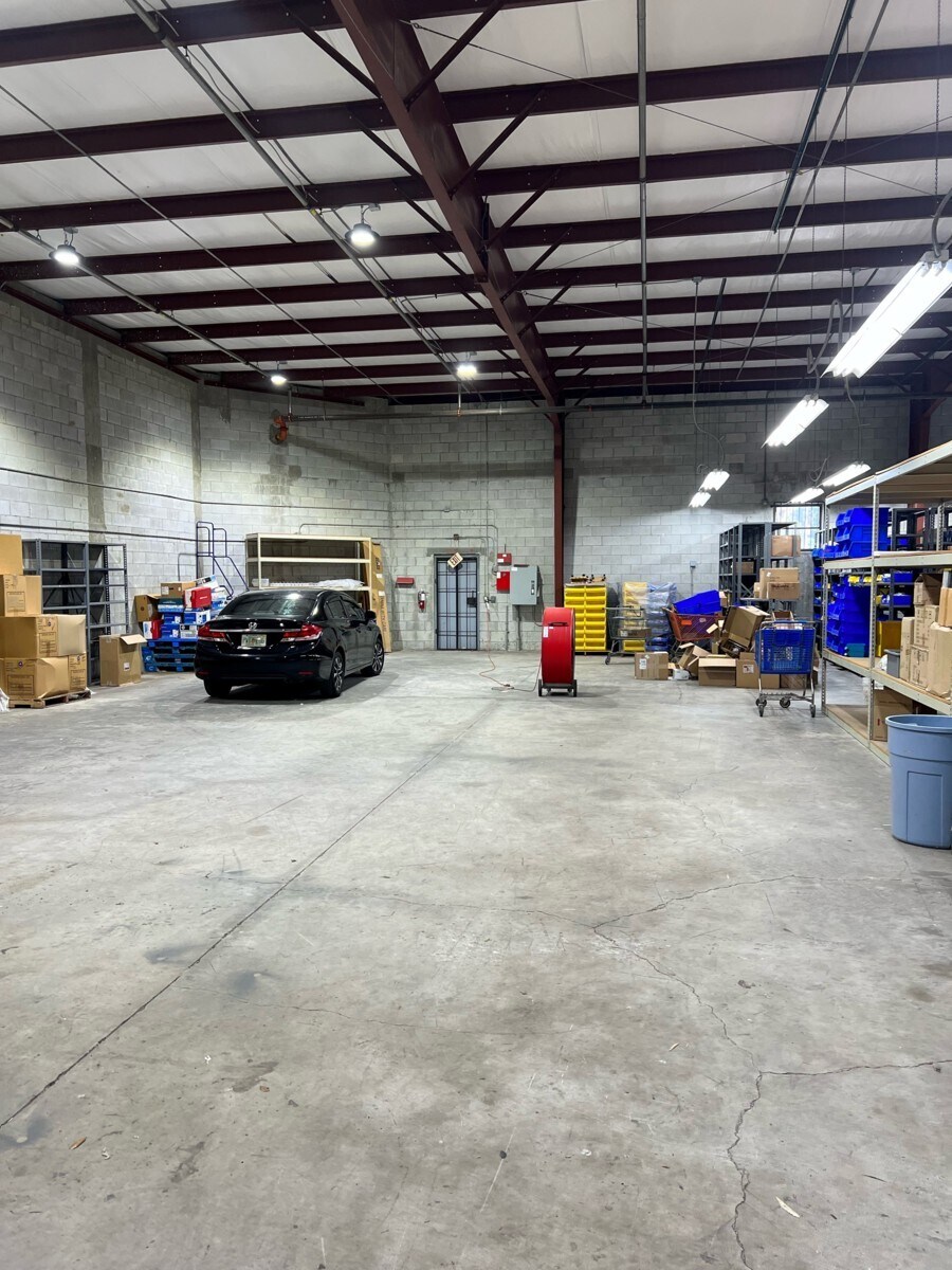 2501 Westgate, West Palm Beach, FL à louer Photo principale– Image 1 sur 14