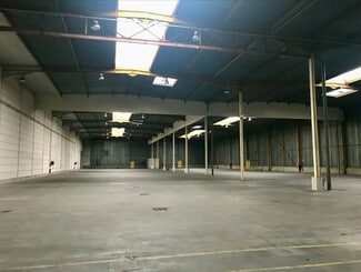 Plus de détails pour Local d'activités à louer