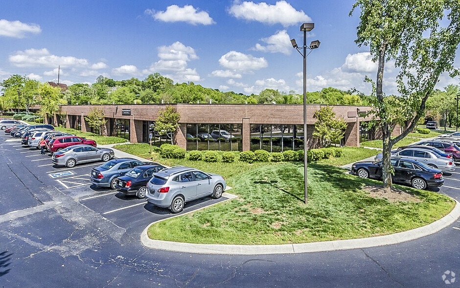 900 E hill Ave, Knoxville, TN à louer - Photo de l’immeuble – Image 3 sur 11