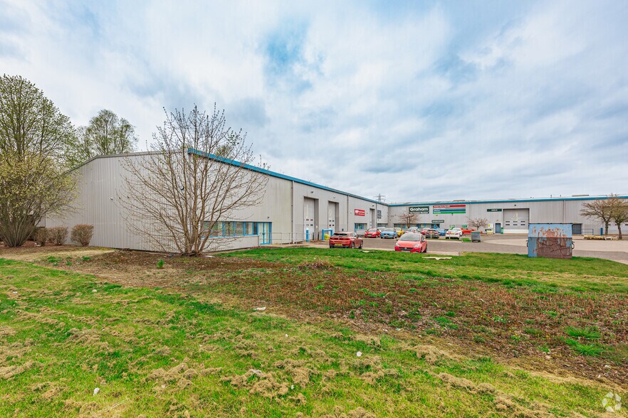 1-5 Almond Ct, Falkirk à louer - Photo de l’immeuble – Image 2 sur 13
