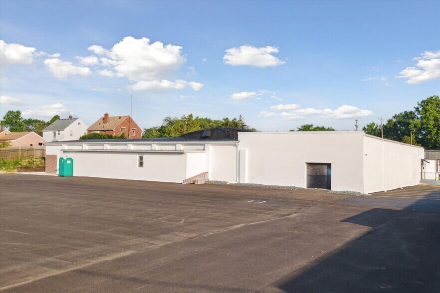 969 Dixie Hwy, Rossford, OH à louer - Photo de l’immeuble – Image 2 sur 56